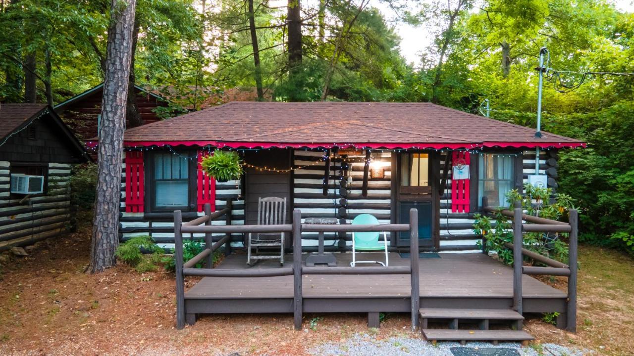 Log Cabin Motor Court Asheville Exterior foto