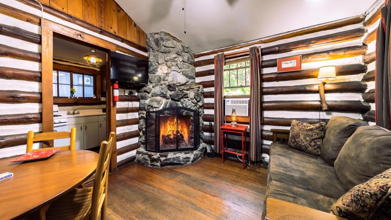 Log Cabin Motor Court Asheville Exterior foto