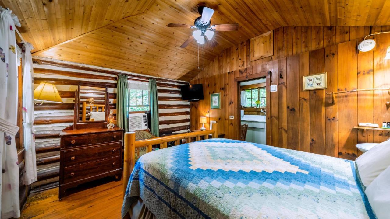 Log Cabin Motor Court Asheville Exterior foto