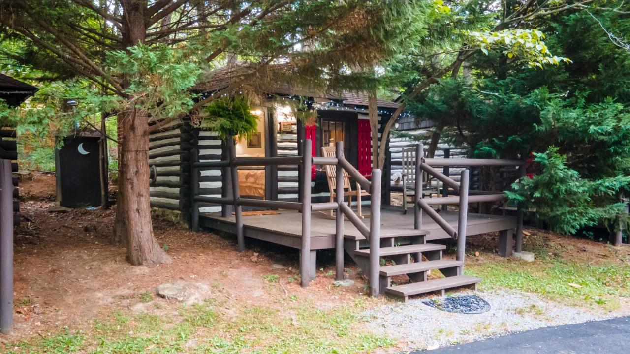 Log Cabin Motor Court Asheville Exterior foto
