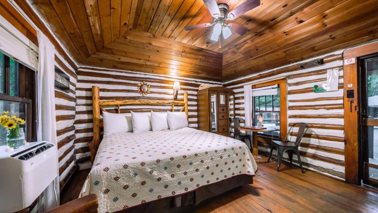 Log Cabin Motor Court Asheville Exterior foto