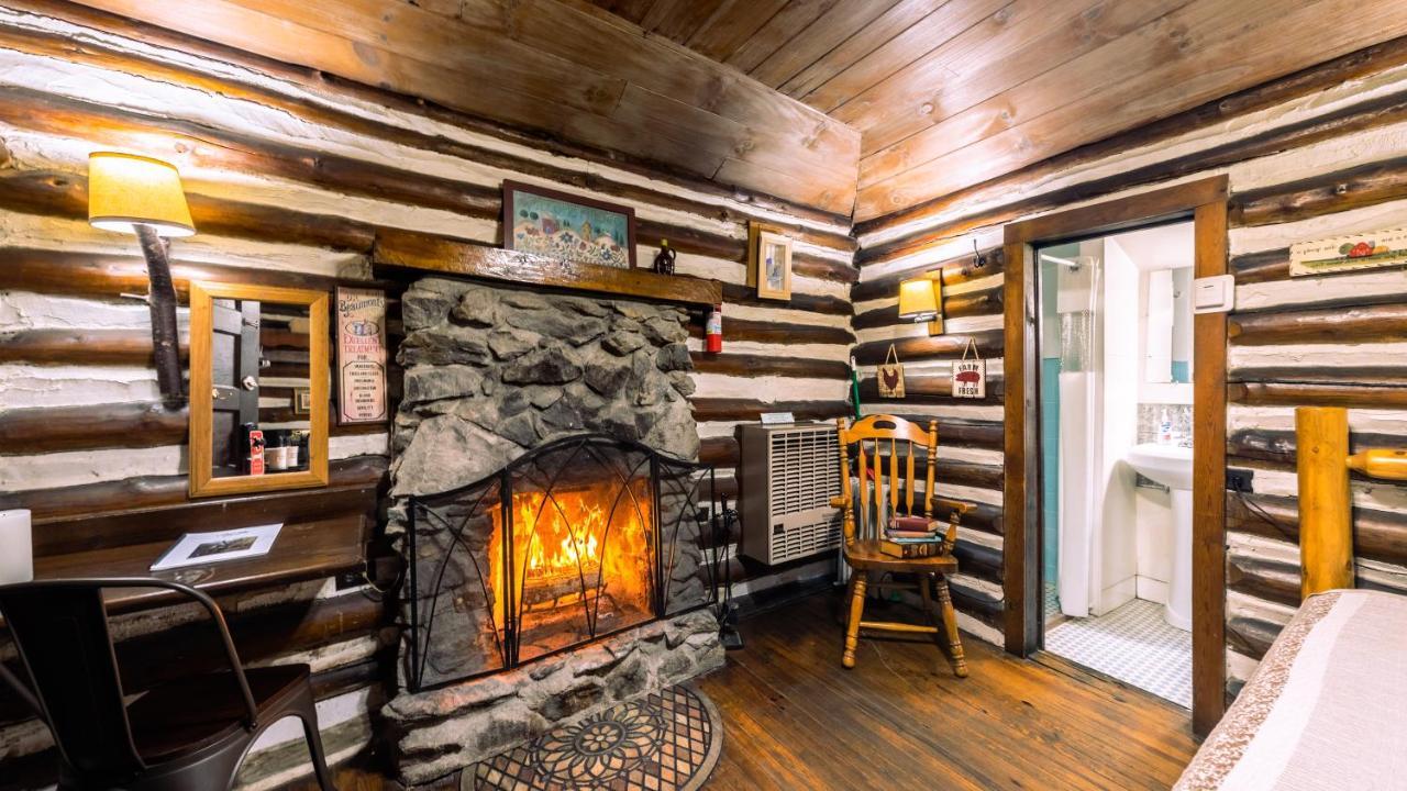 Log Cabin Motor Court Asheville Exterior foto