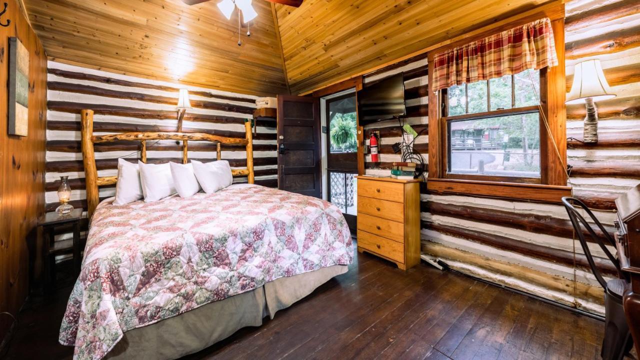Log Cabin Motor Court Asheville Exterior foto