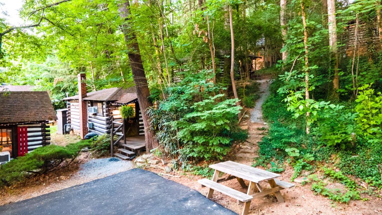 Log Cabin Motor Court Asheville Exterior foto