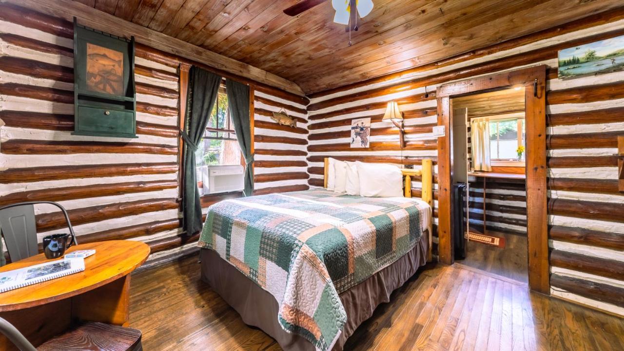 Log Cabin Motor Court Asheville Exterior foto