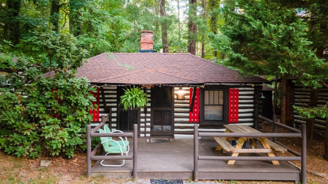 Log Cabin Motor Court Asheville Exterior foto