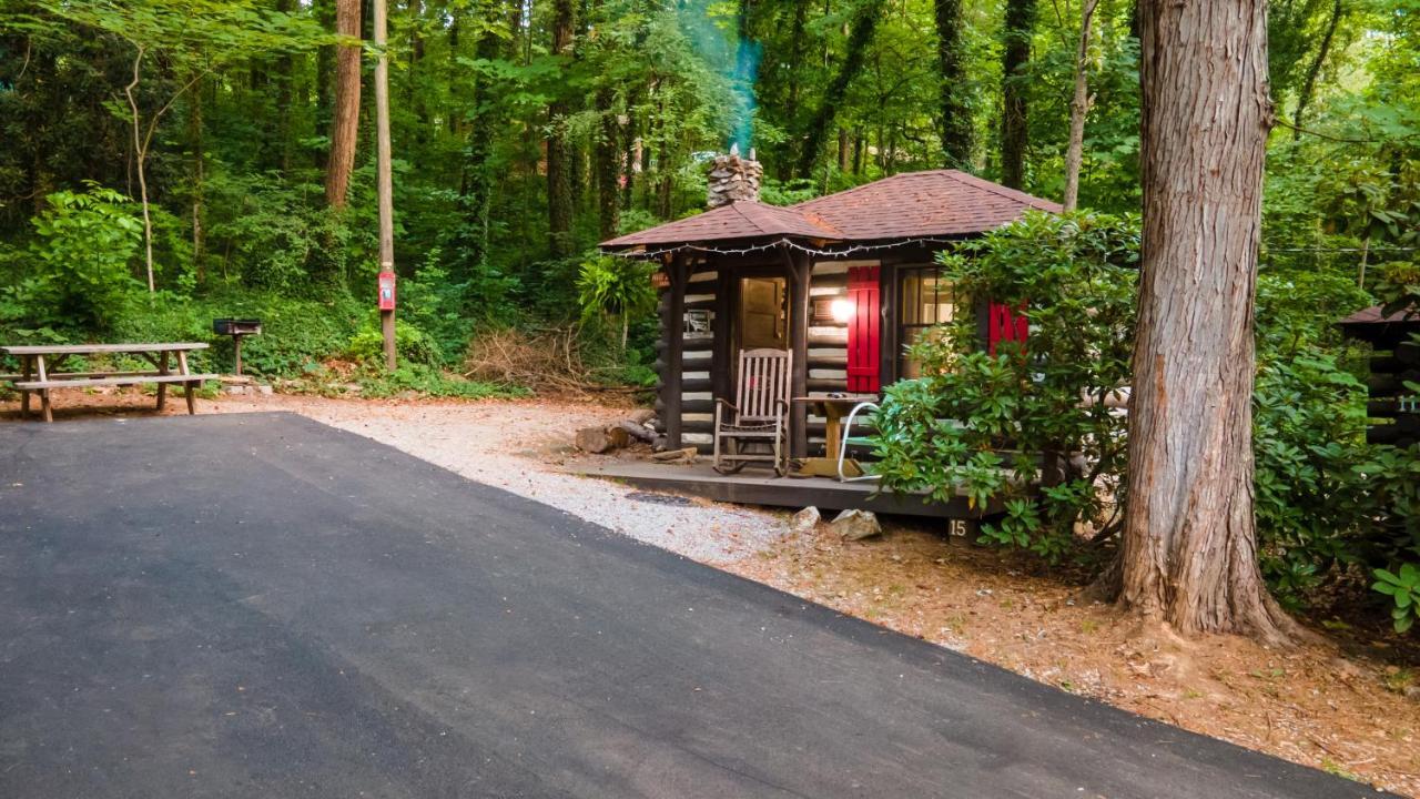 Log Cabin Motor Court Asheville Exterior foto